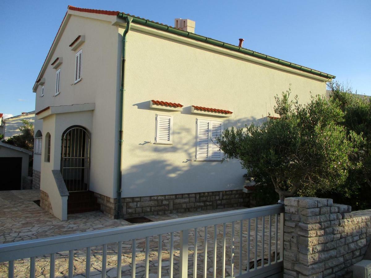 Ferienwohnung-Apartment  Povljana Exterior foto