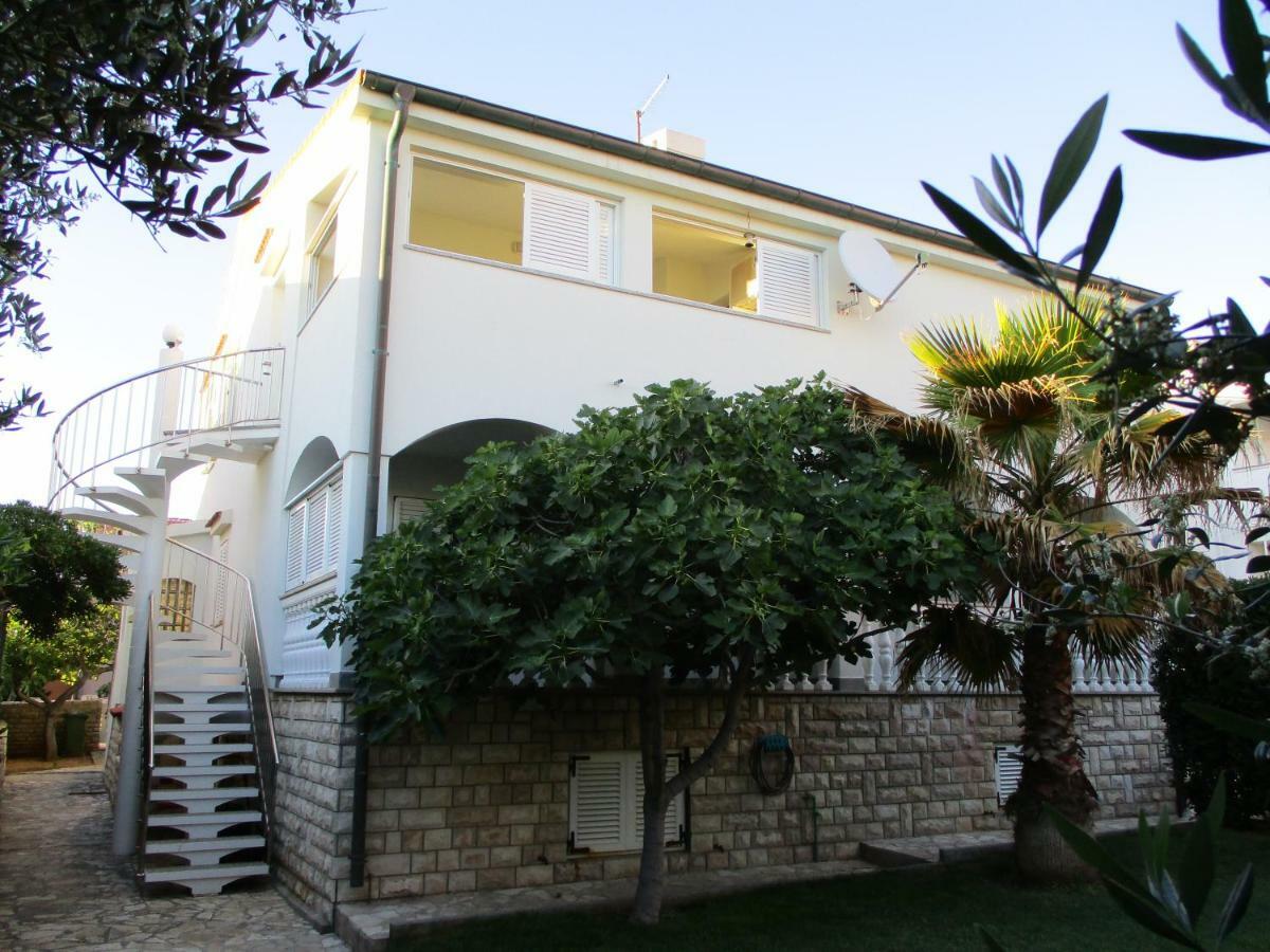 Ferienwohnung-Apartment  Povljana Exterior foto